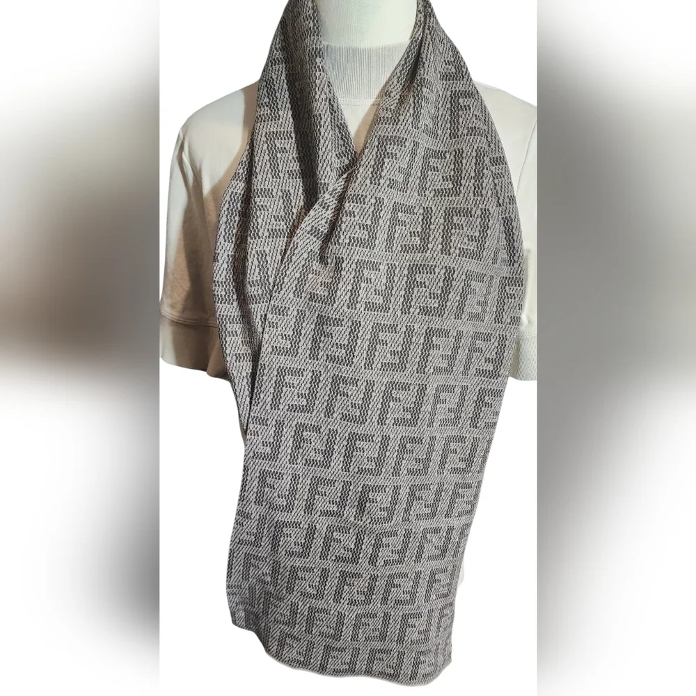 Fendi Black and Cream Monogram Wool/ Cashmere Winter Scarf